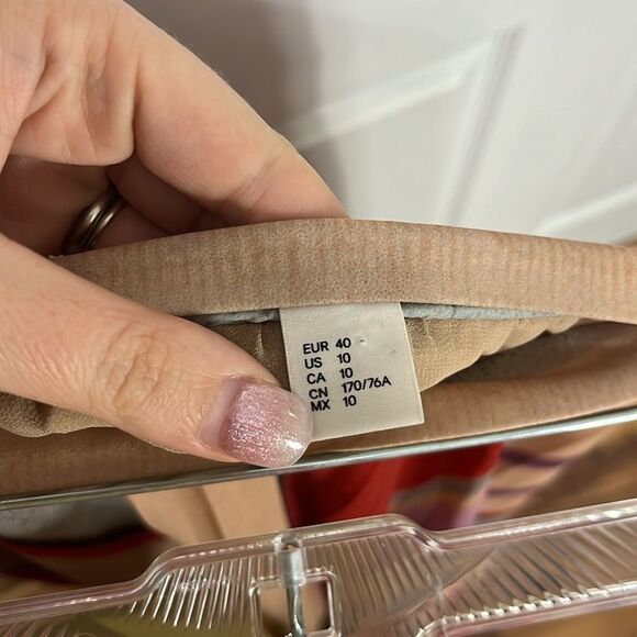 H&M Accordion Pleated Multicolored Striped Chiffon High Waist Maxi Skirt Size 10 - Picture 3 of 10